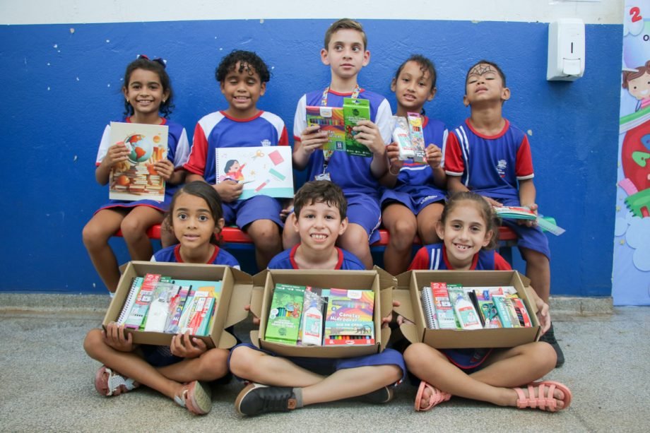 Prefeitura de Três Lagoas realiza entrega de Kits Escolares em escolas municipais
