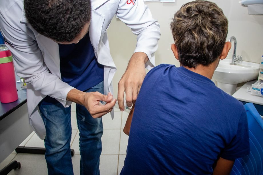 Três Lagoas avança com o programa 'Aluno Imunizado' em escolas e CEIs