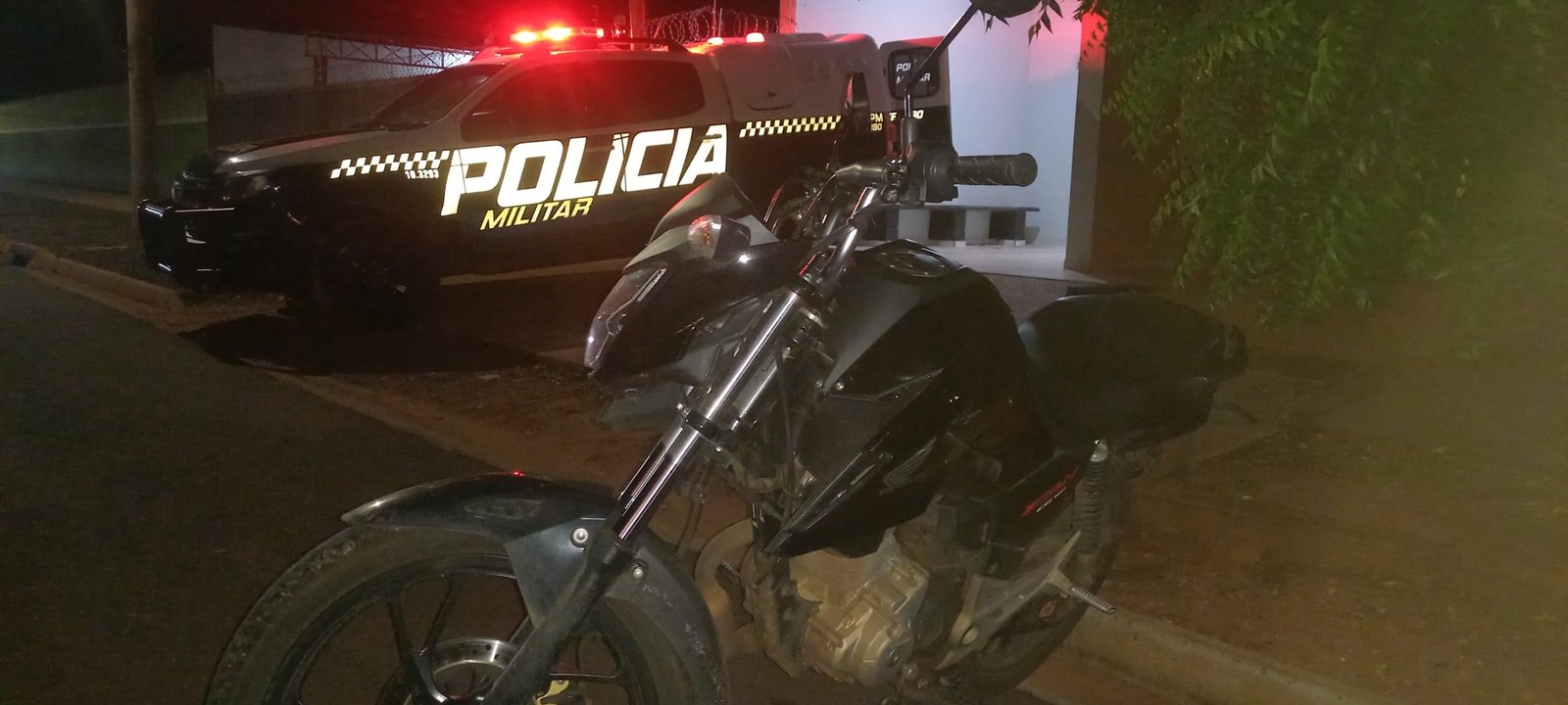 PM prende suspeitos de tentativa de furto de moto em Três Lagoas