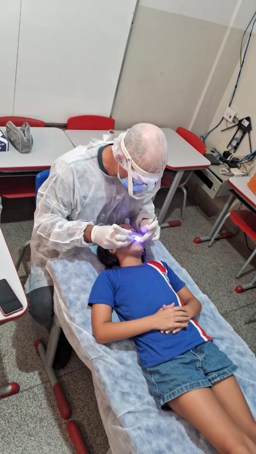 Dia B da Saúde Bucal mobiliza equipes e promove prevenção em diversos pontos de Três Lagoas