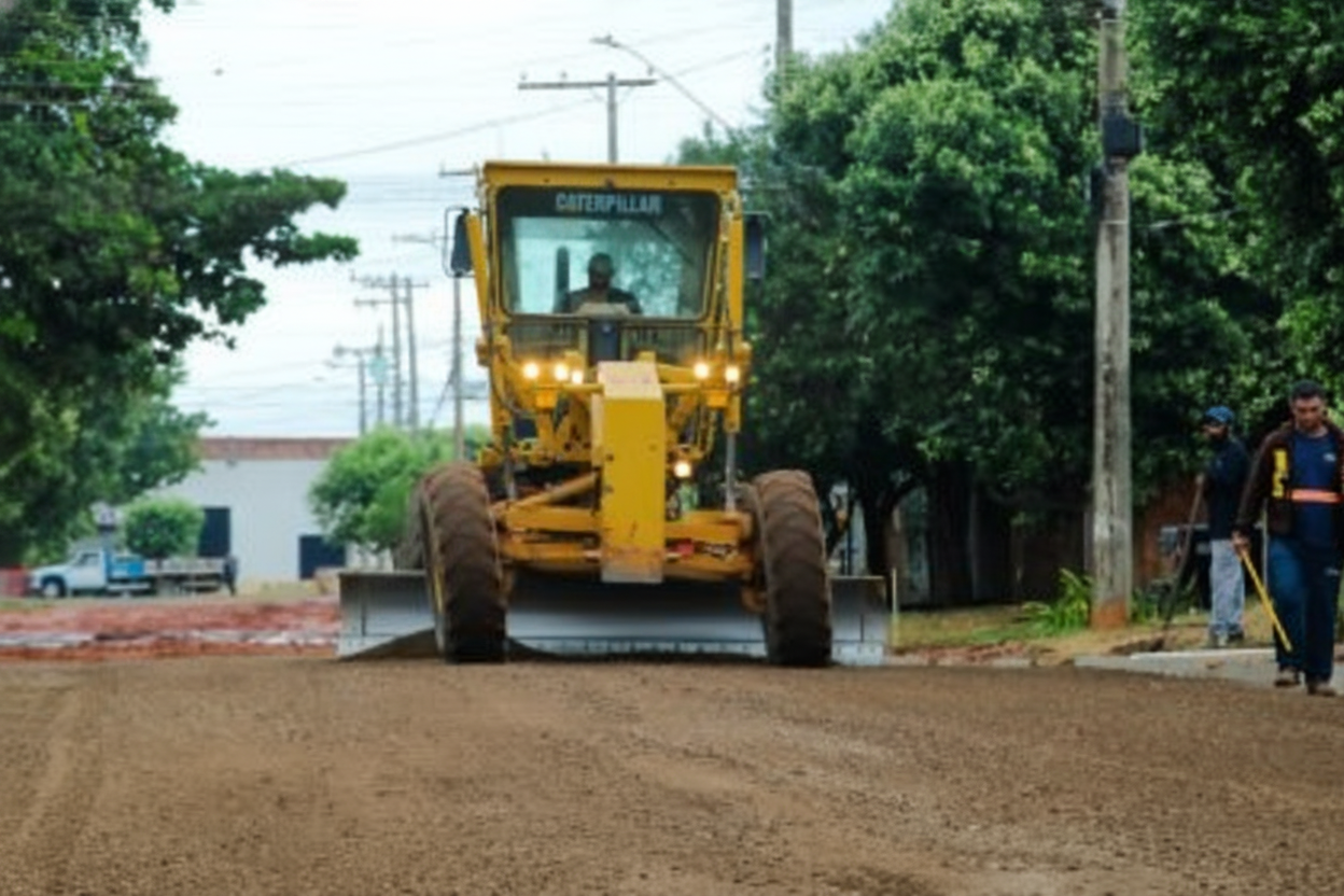 Obras de drenagem e pavimentação impulsionam melhorias em quatro bairros de Três Lagoas