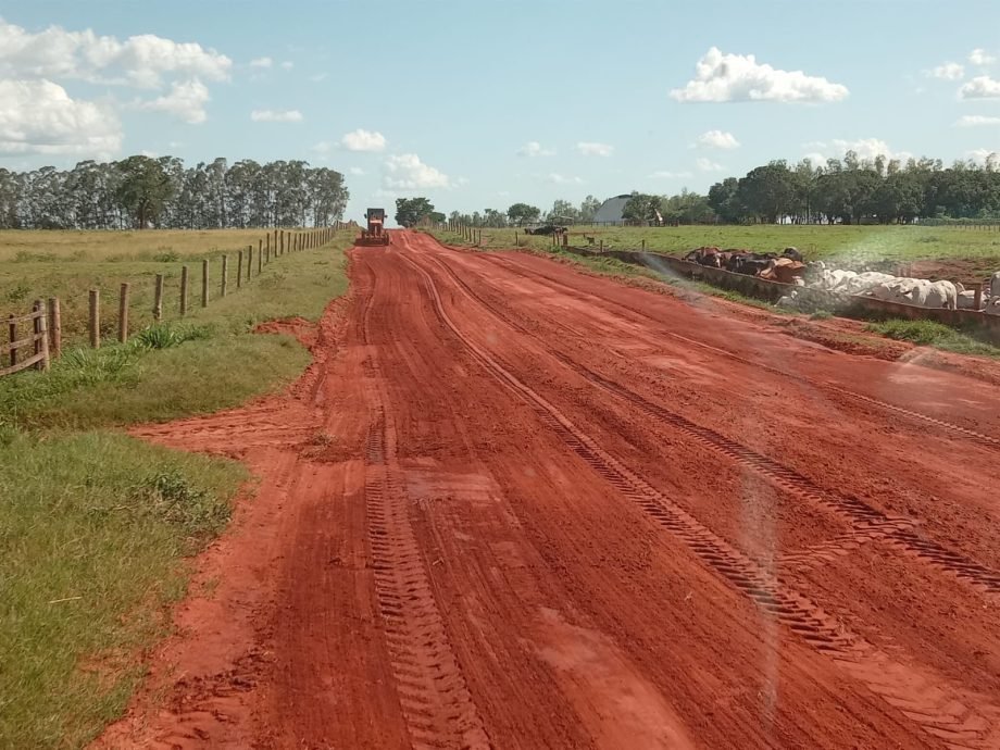 Prefeitura intensifica melhorias em vias rurais e pontes na área rural de Três Lagoas