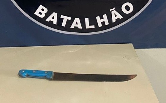 Mulher com bebê e filha escapa de ataque com facão em Três Lagoas