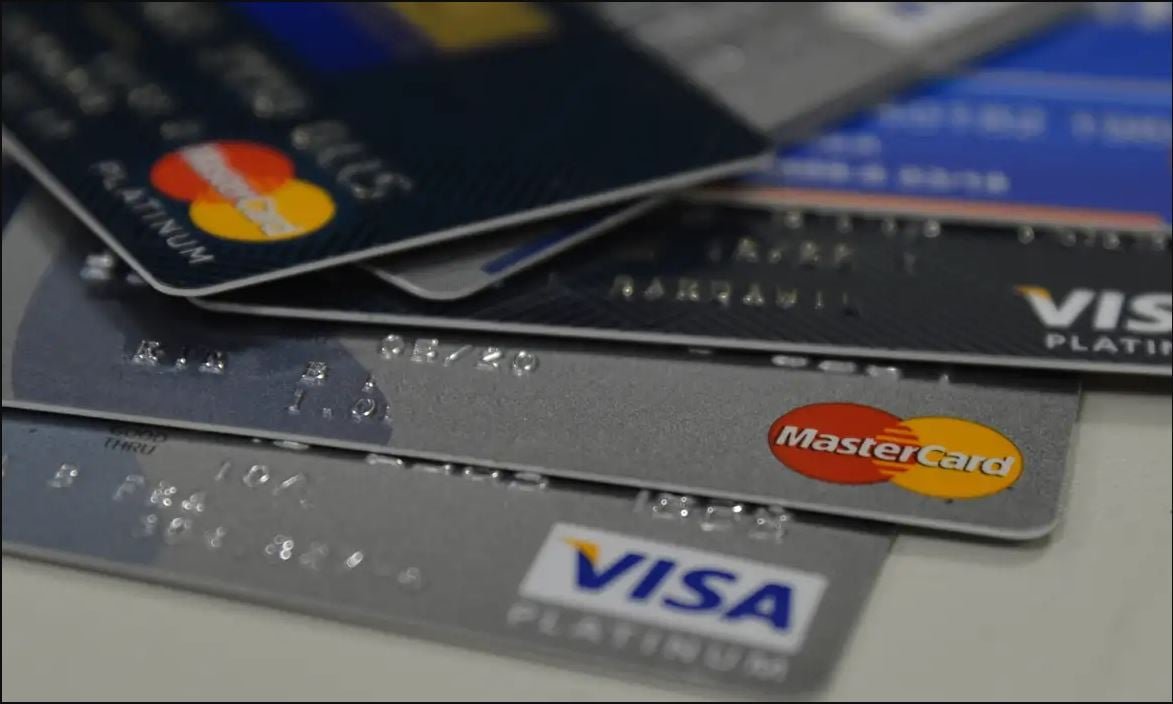 Endividamento das famílias brasileiras atinge novo recorde em janeiro, aponta CNC