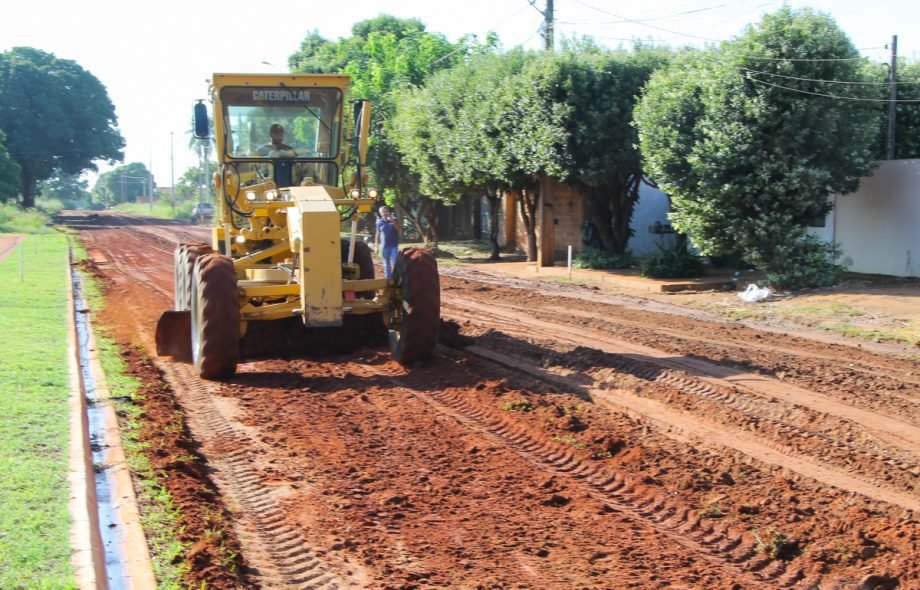 Prefeitura emite ordem de serviço para pavimentação e drenagem no Jardim Novo Ipanema