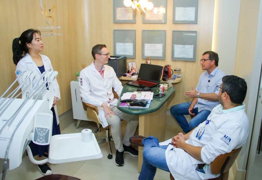 Prefeito acompanha atendimento odontológico com sedação para pacientes com deficiência em Três Lagoas